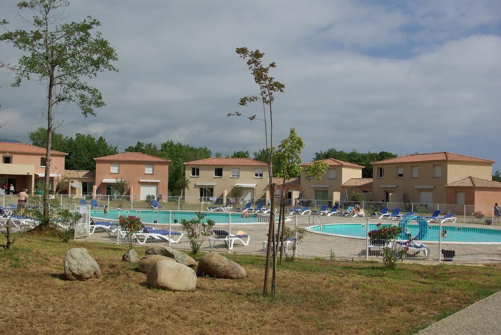 Apartament Chez Twin&Twin Santa-Maria-Poggio  Zewnętrze zdjęcie